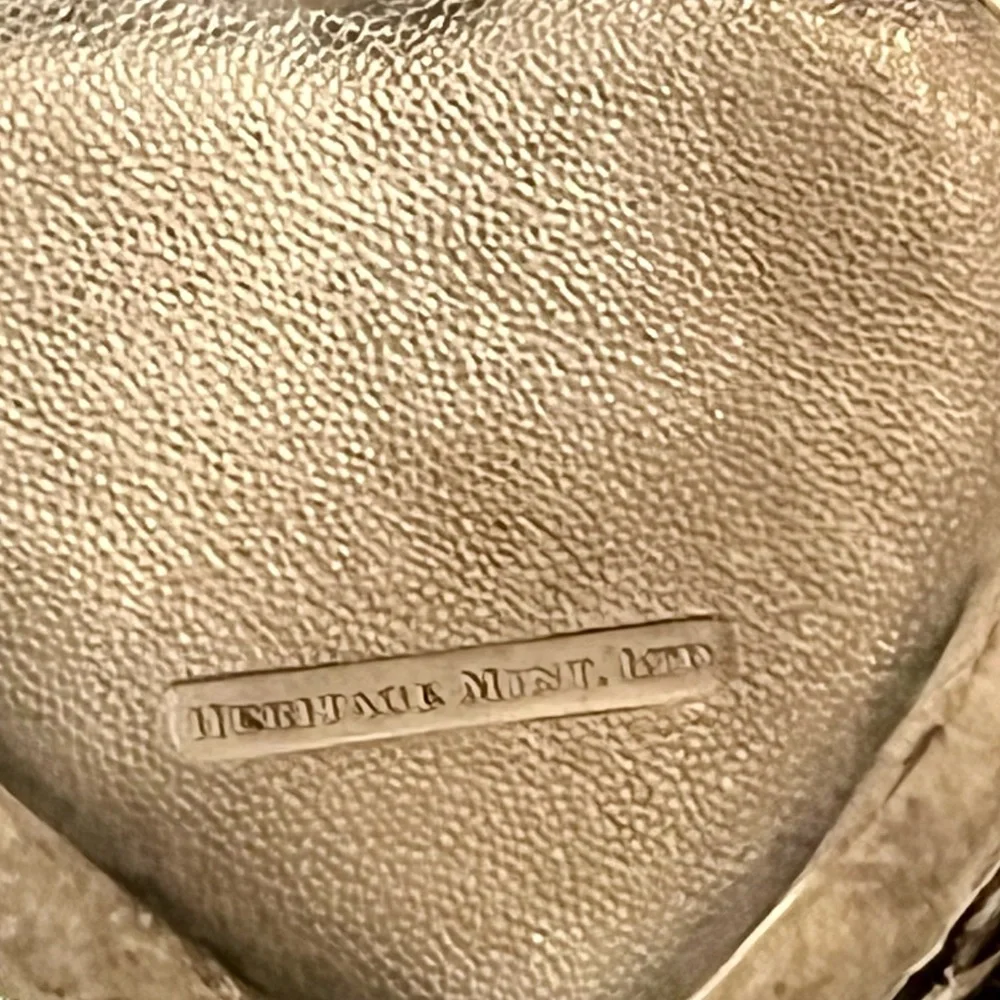 Vintage Heritage Mint Silver Plate Heart Trinket Box Velvet Lined Jewelry Case